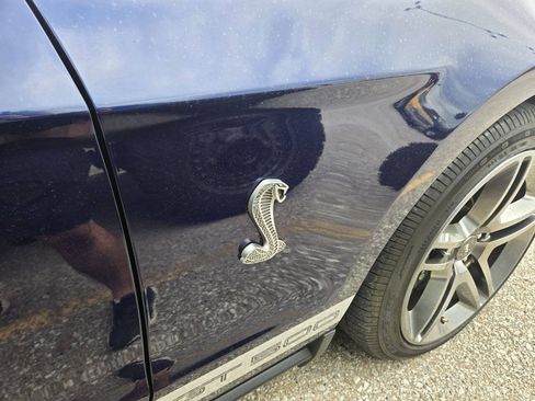 Used 2010 Ford Mustang Shelby GT500 RWD image 5