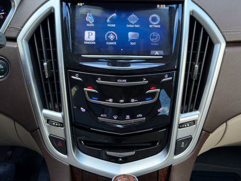 Used 2016 Cadillac SRX Luxury image 19