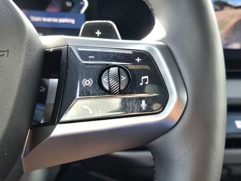 Used 2025 BMW X3 xDrive30i image 23