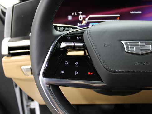 New 2025 Cadillac Escalade IQ Luxury 2 image 11