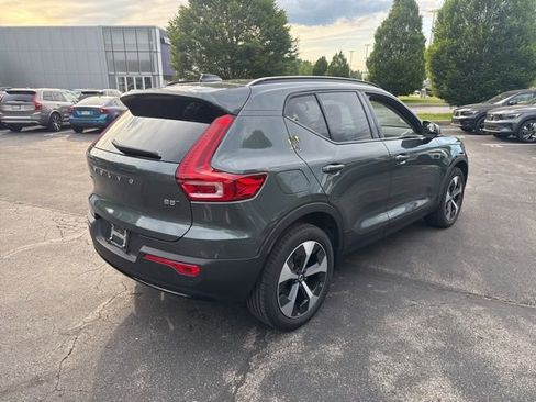 Used 2026 Volvo XC40 B5 Core w/ Climate Package AWD/4WD image 6