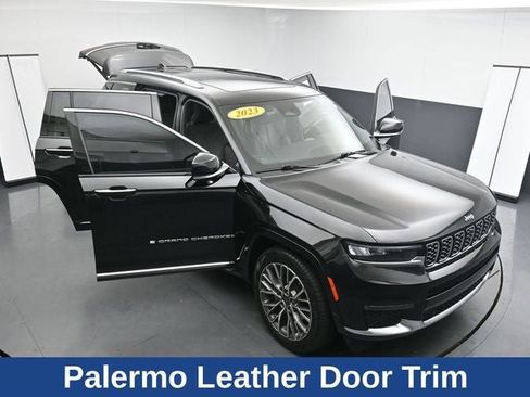 Used 2023 Jeep Grand Cherokee L Summit AWD/4WD image 36