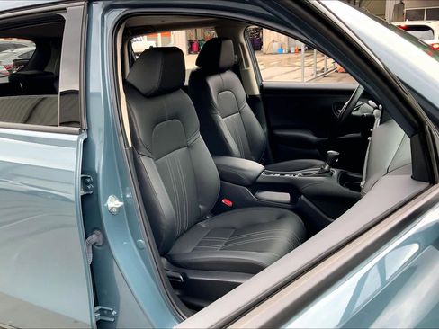 Used 2025 Honda HR-V EX-L image 8