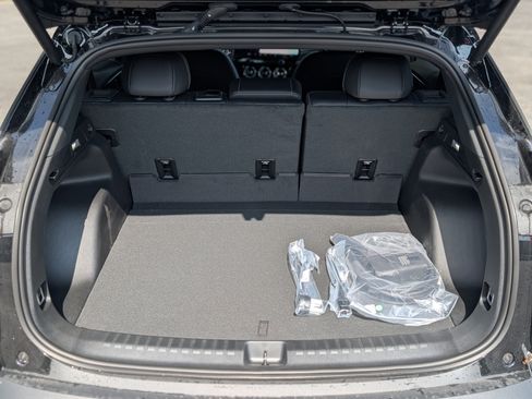 New 2025 Chevrolet Blazer EV LT image 30