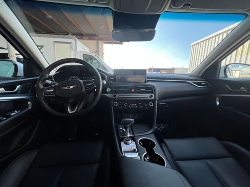Used 2025 Genesis G70 2.5T image 33