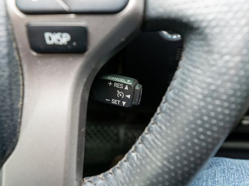 Used 2018 Toyota 4Runner Limited image 29