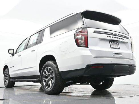 Used 2023 Chevrolet Suburban Z71 image 57