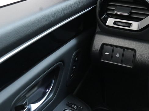 Used 2025 Honda Pilot Touring image 16