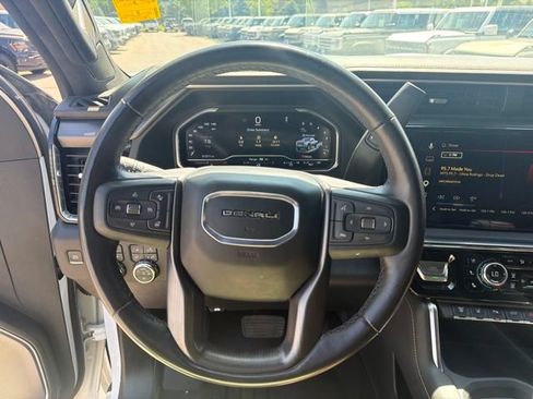 Used 2024 GMC Sierra 3500 Denali Ultimate AWD/4WD image 20
