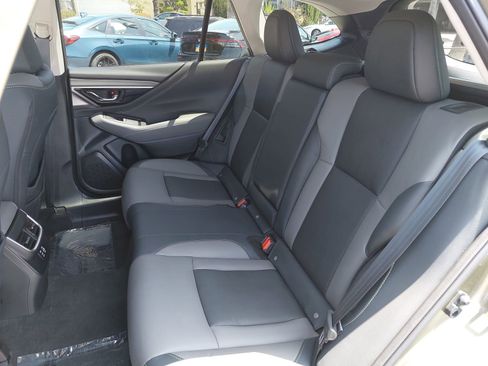 Used 2023 Subaru Outback Onyx Edition AWD/4WD image 14