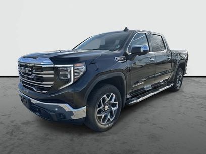 Used 2025 GMC Sierra 1500 SLT w/ SLT Premium Plus Package