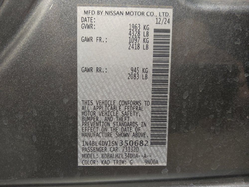 Used 2025 Nissan Altima 2.5 SV FWD image 33