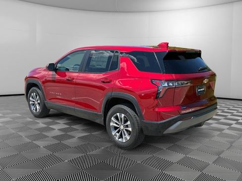 New 2026 Chevrolet Equinox LT w/ Convenience Package II AWD/4WD image 3
