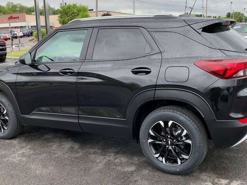 Certified 2023 Chevrolet TrailBlazer LT w/ Convenience Package AWD/4WD image 6