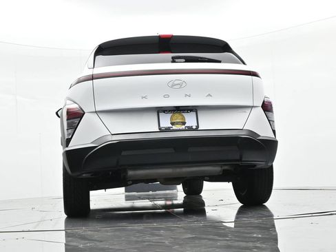 Used 2025 Hyundai Kona SEL AWD/4WD image 21