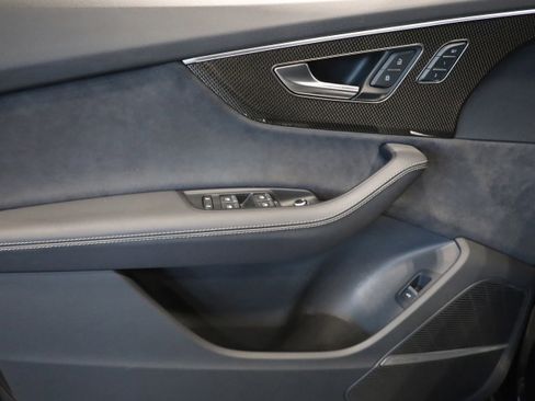 Used 2023 Audi SQ7 Prestige image 14