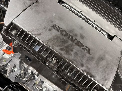 Used 2025 Honda Pilot Touring image 34