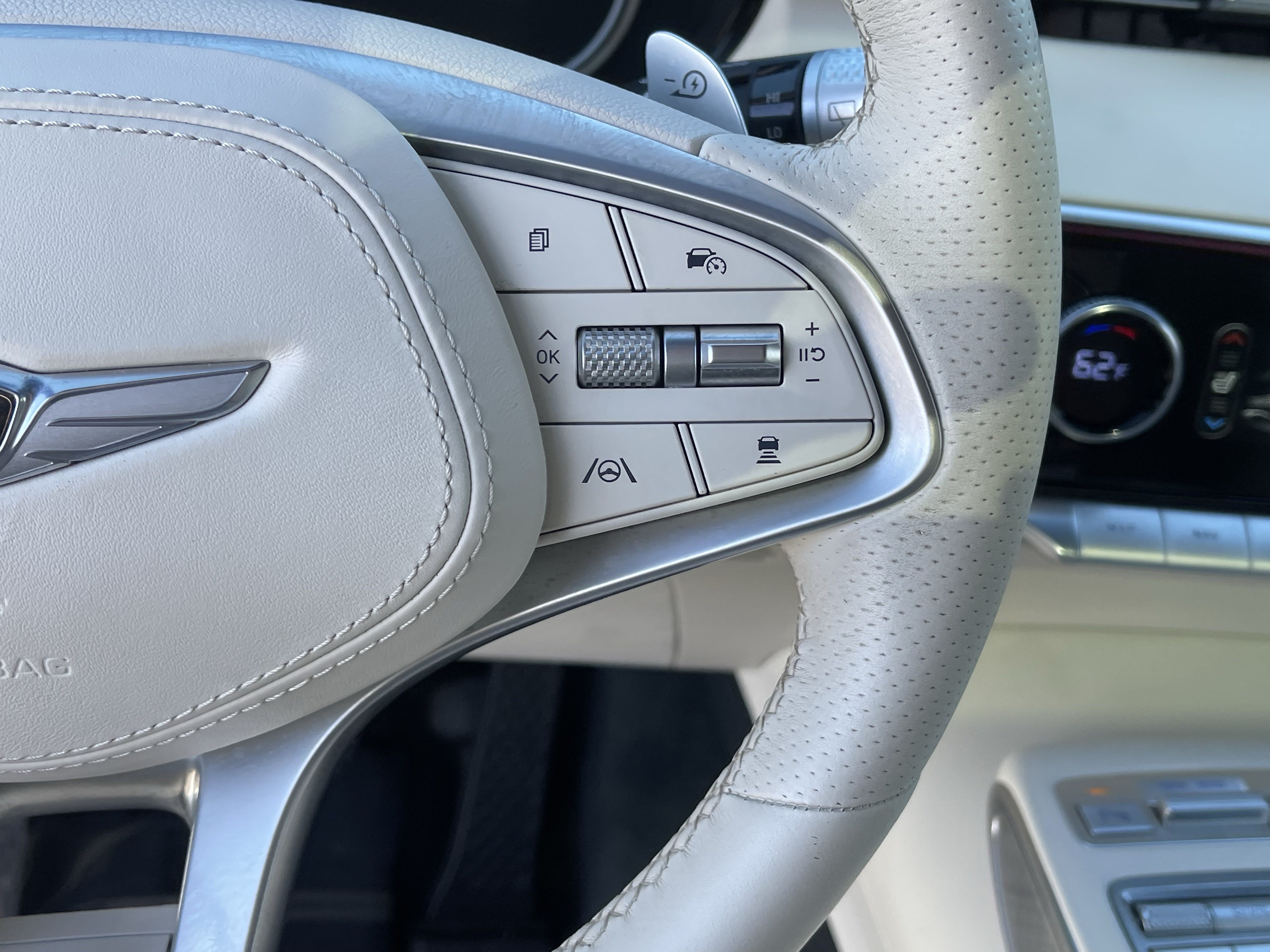 Used 2025 Genesis Electrified GV70 AWD/4WD image 24