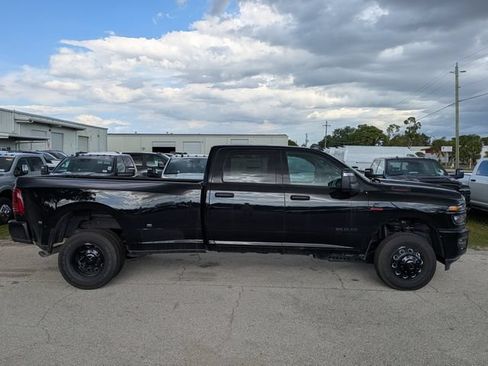 New 2026 RAM 3500 Big Horn AWD/4WD image 3