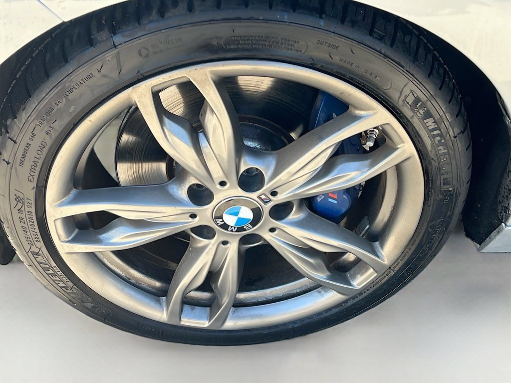 Used 2015 BMW M235i Convertible RWD image 31