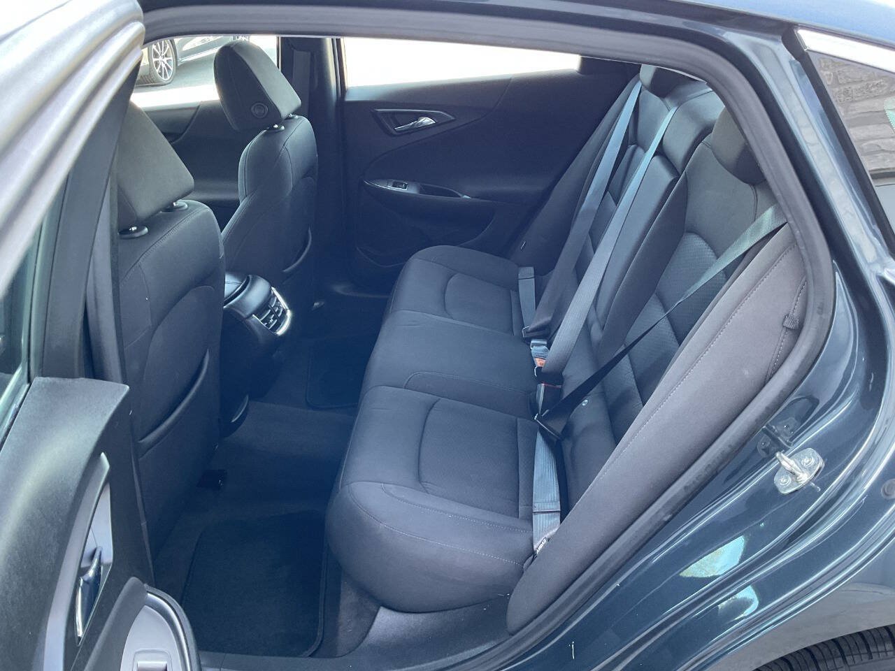 Used 2020 Chevrolet Malibu LT FWD image 30