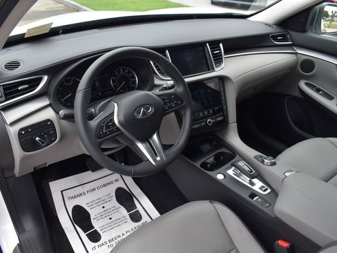 Used 2023 INFINITI QX50 Luxe FWD image 29