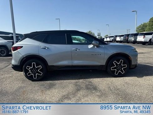 Used 2025 Chevrolet Blazer RS w/ Driver Confidence II Package AWD/4WD image 2