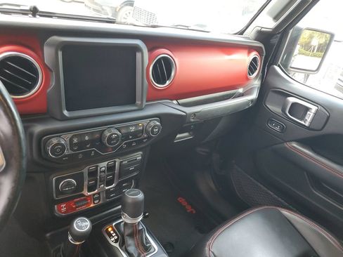 Used 2020 Jeep Gladiator Rubicon AWD/4WD image 26