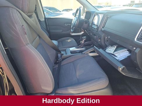 Used 2024 Nissan Frontier SV w/ Hardbody Edition image 9
