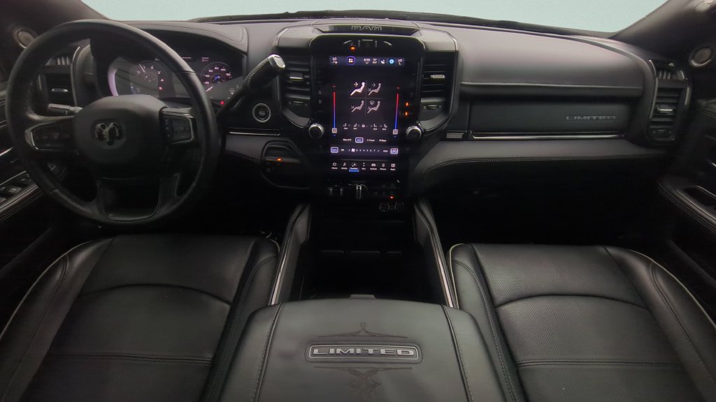 Used 2024 RAM 3500 Limited AWD/4WD image 11