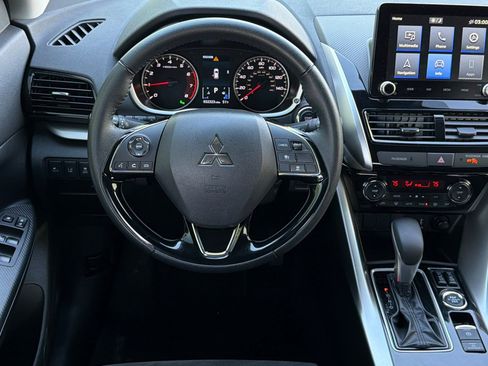 Used 2024 Mitsubishi Eclipse Cross SE image 15