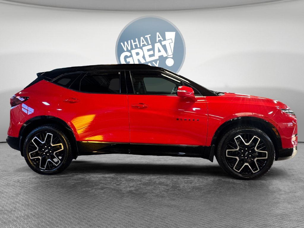 Used 2023 Chevrolet Blazer RS w/ Driver Confidence II Package AWD/4WD image 2