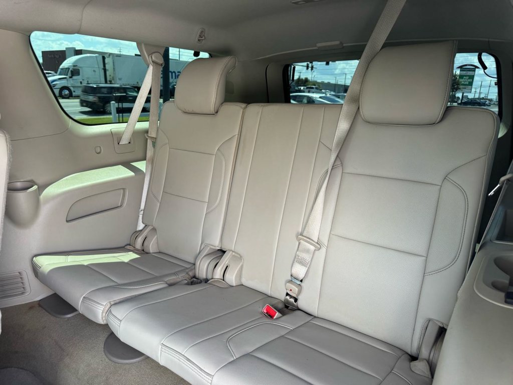 Used 2017 GMC Yukon XL Denali w/ Open Road Package AWD/4WD image 16