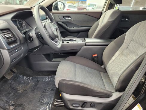 Used 2023 Nissan Rogue SV image 15