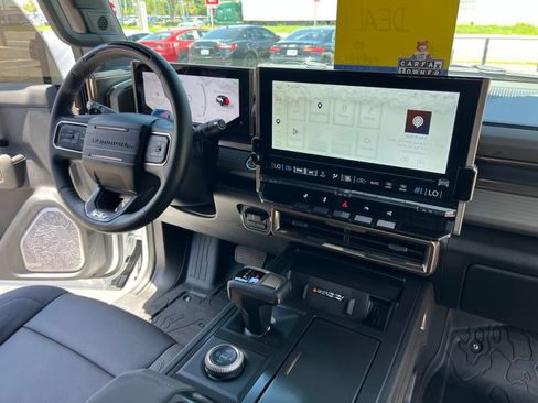 Used 2025 GMC Hummer EV 2X AWD/4WD image 83