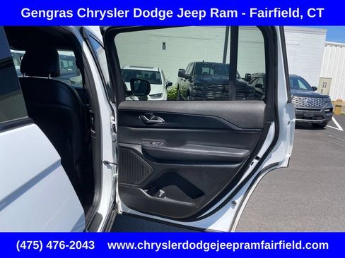 Certified 2023 Jeep Grand Cherokee L Laredo AWD/4WD image 17
