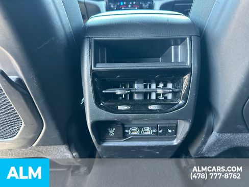 Used 2023 Jeep Grand Cherokee Overland AWD/4WD image 27