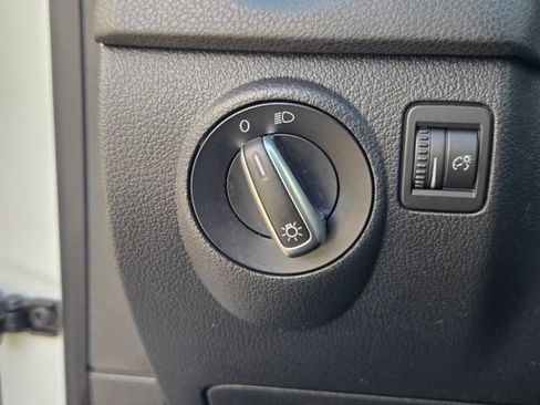 Used 2015 Volkswagen Tiguan S FWD image 26
