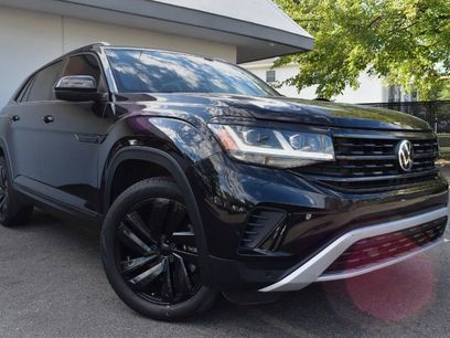 Used 2021 Volkswagen Atlas Cross Sport SE w/ Panoramic Sunroof Package
