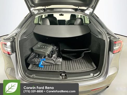 Used 2024 Tesla Model Y Long Range AWD/4WD image 27