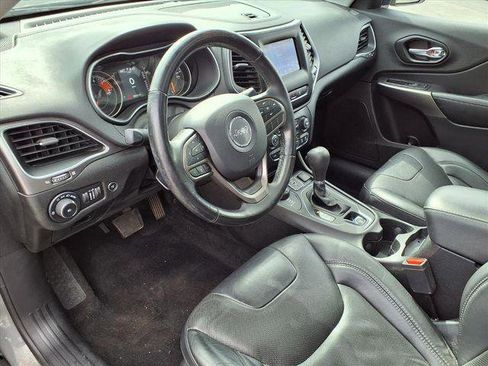 Certified 2020 Jeep Cherokee Latitude Lux w/ Comfort/Convenience Group AWD/4WD image 8