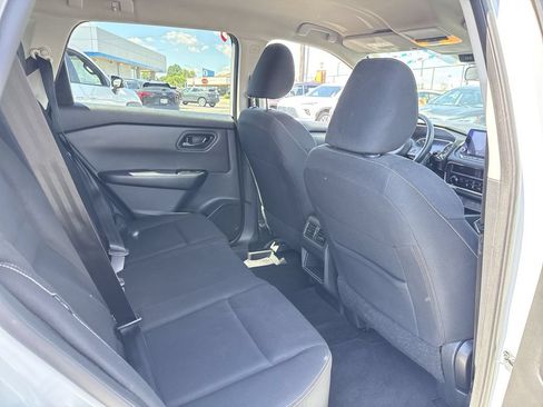 Used 2024 Nissan Rogue S FWD image 26