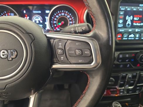 Used 2020 Jeep Gladiator Rubicon AWD/4WD image 34