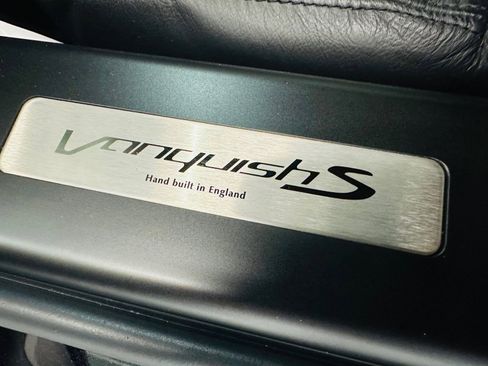 Used 2018 Aston Martin Vanquish S RWD image 21