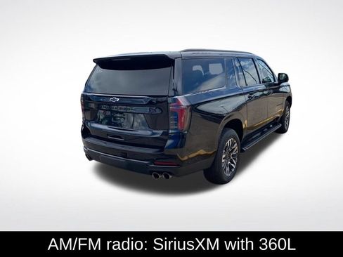 Used 2025 Chevrolet Suburban Z71 AWD/4WD image 7