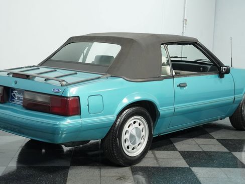 Used 1992 Ford Mustang LX image 11