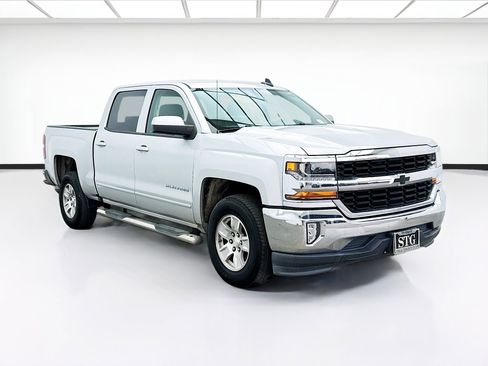 Used 2018 Chevrolet Silverado 1500 LT w/ All Star Edition RWD image 3