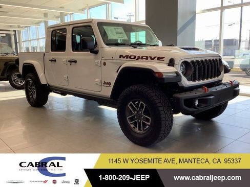 New 2026 Jeep Gladiator Mojave image 1