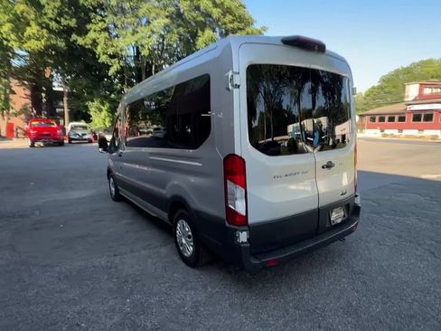 Used 2022 Ford Transit 350 XLT RWD image 10