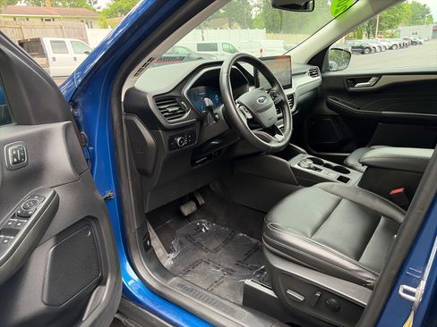 Used 2023 Ford Escape Platinum AWD/4WD image 9